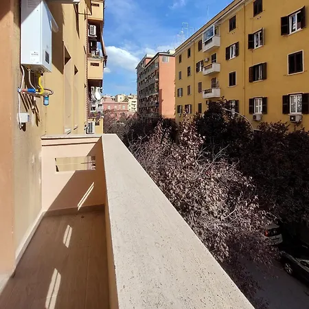 White Wood House * Rome