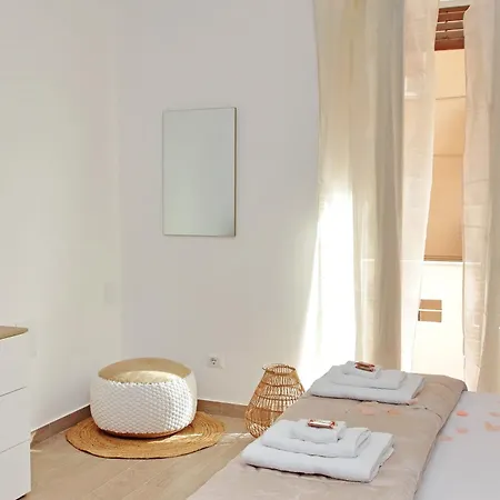 White Wood House Apartment *