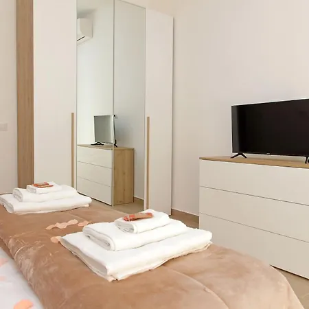 White Wood House Rome